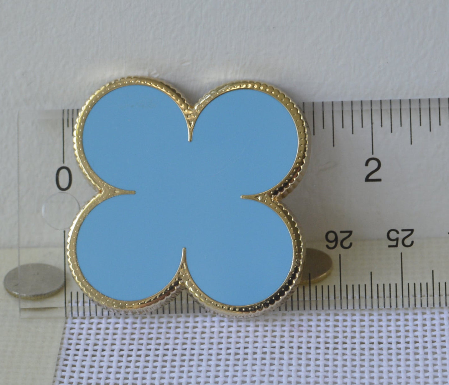 Empire Turquoise Clover Needle Minder