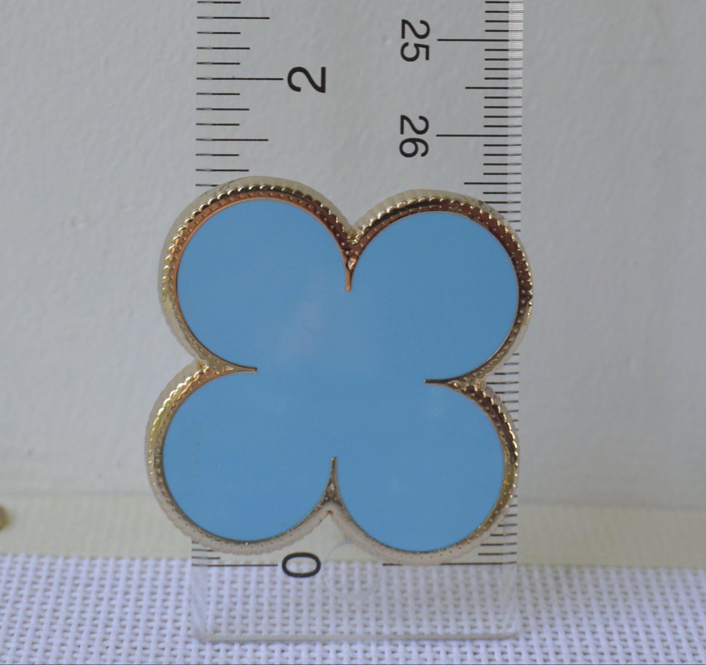 Empire Turquoise Clover Needle Minder