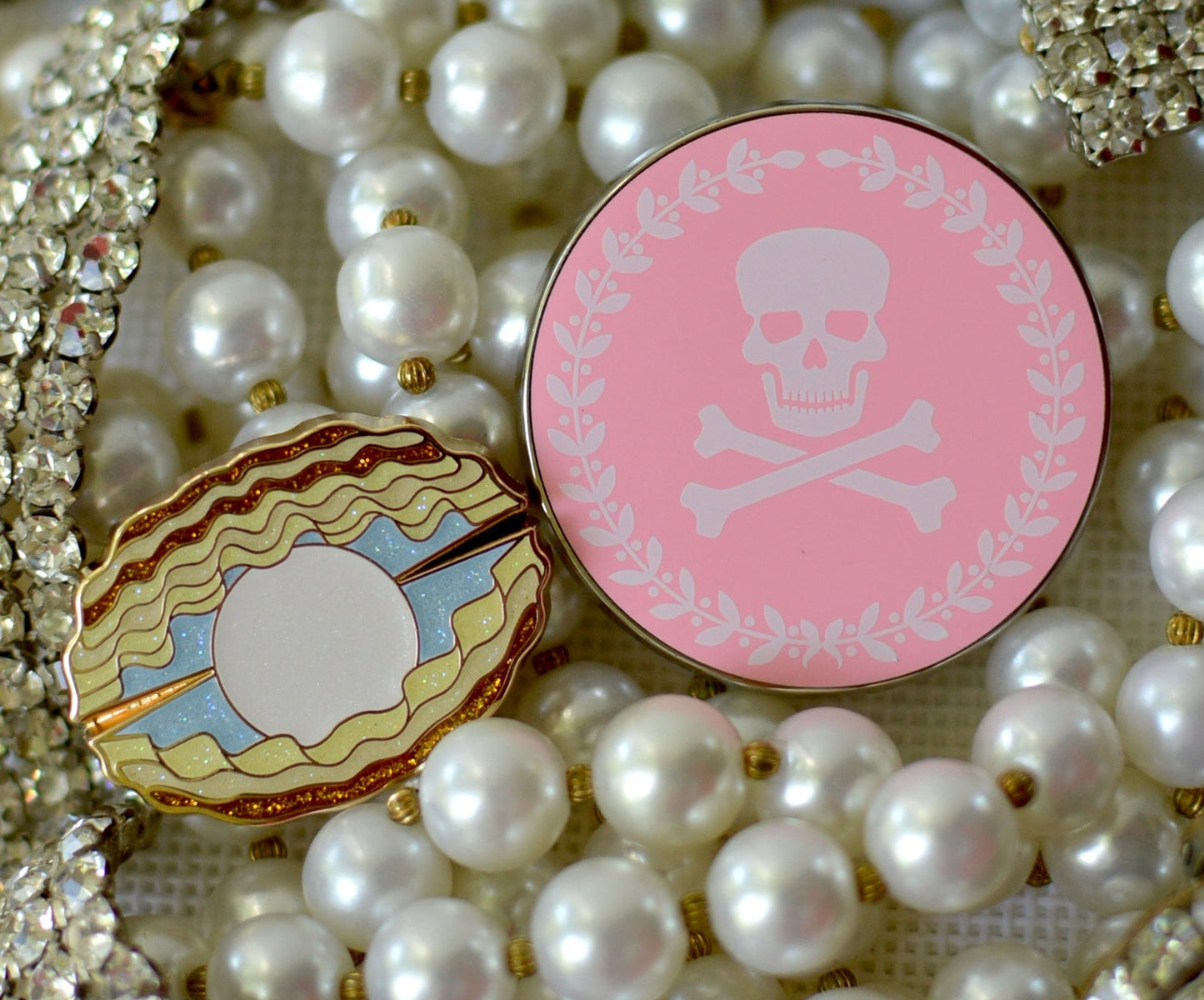 Wholesale Pink Jolly Roger Skull & Crossbones Needle Minder