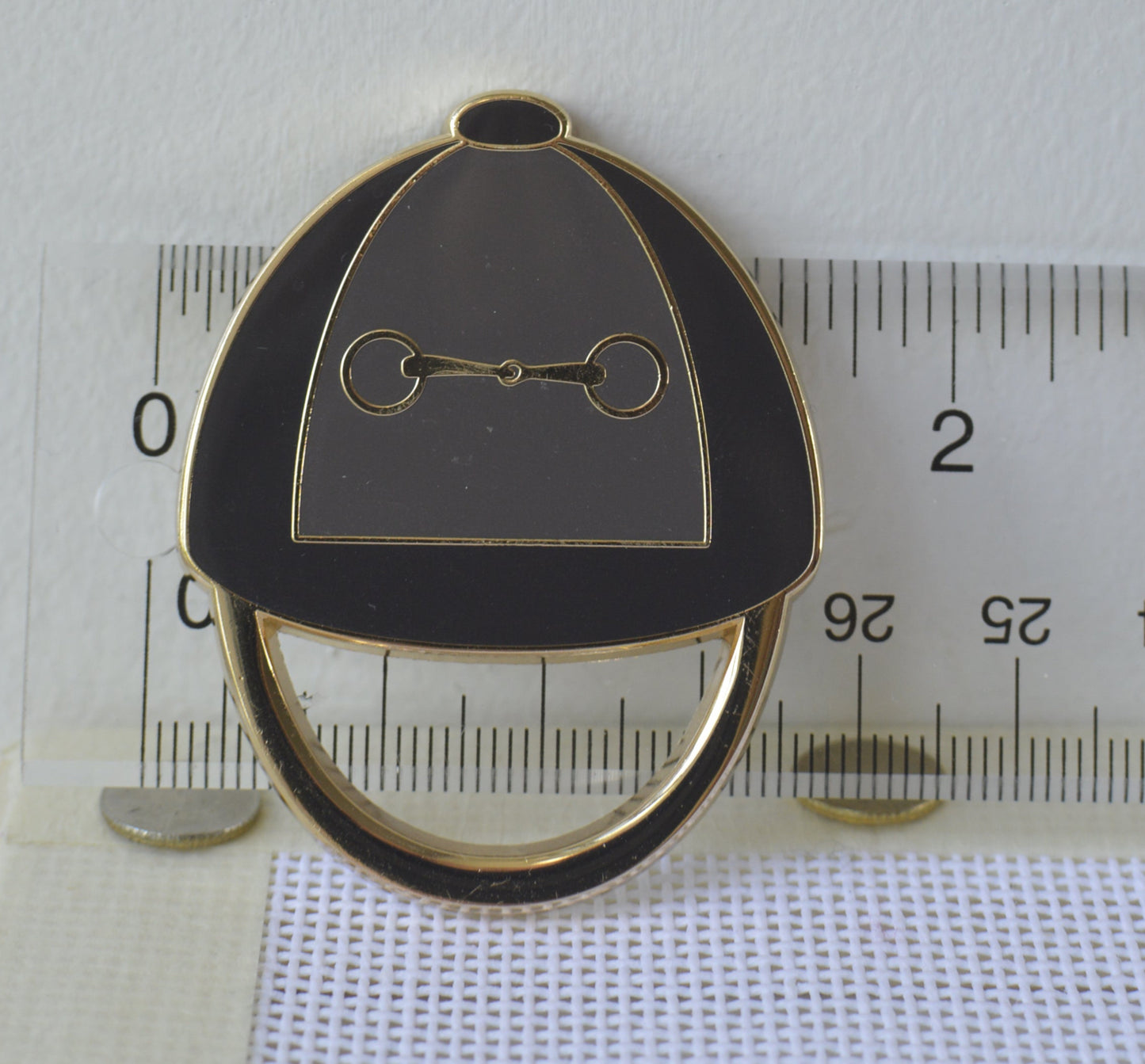 Equestrian Riding Hat Needle Minder