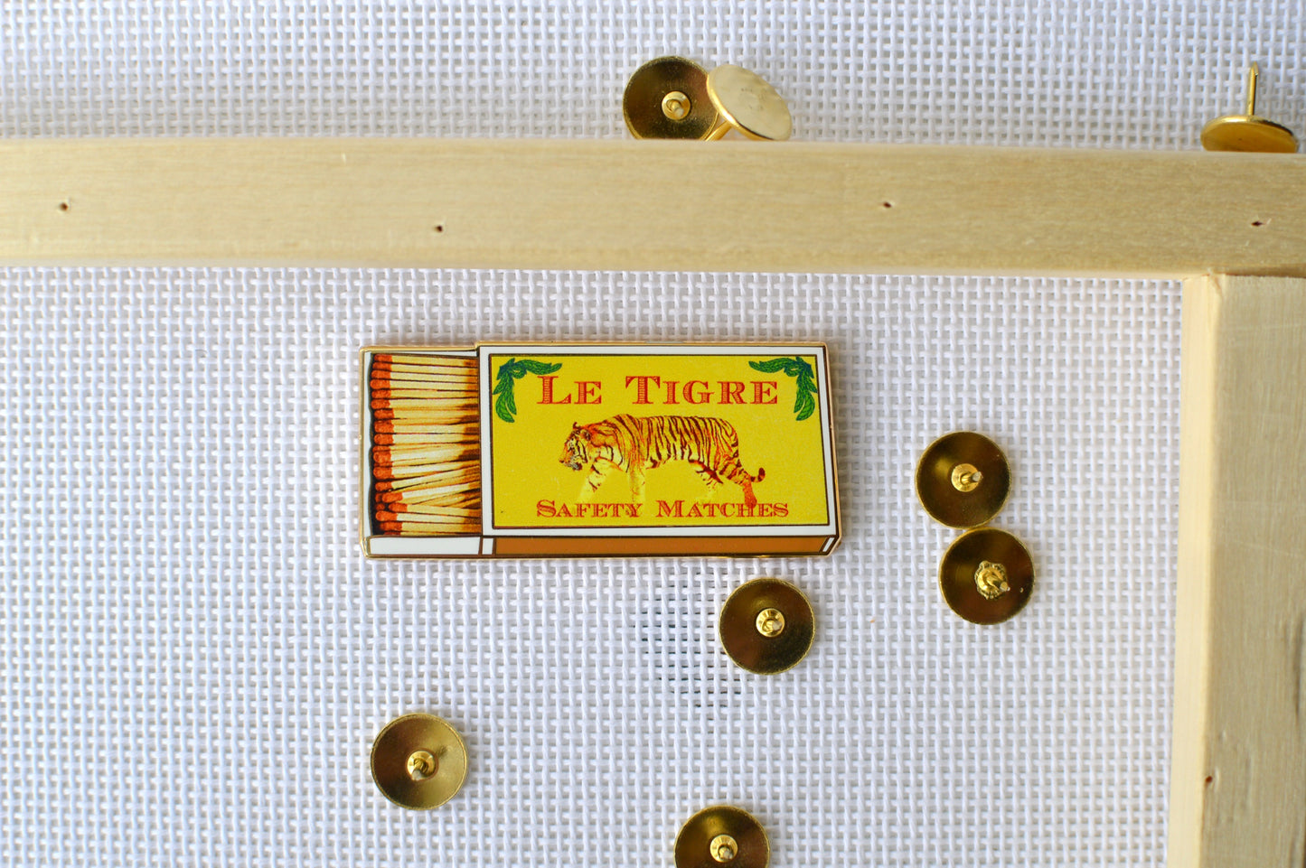 Le Tigre Matchbox Needle Minder