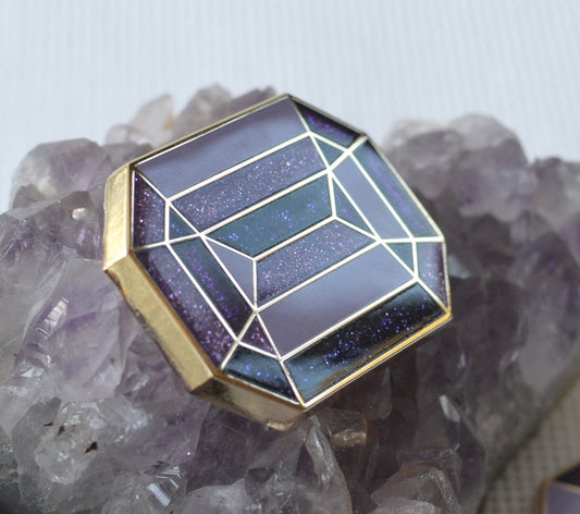 The Duchess Amethyst Needle Minder