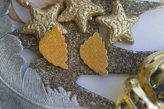 Special Edition: Art of the Stitch Angel Wing Needle Minder (Gold & Glitter)