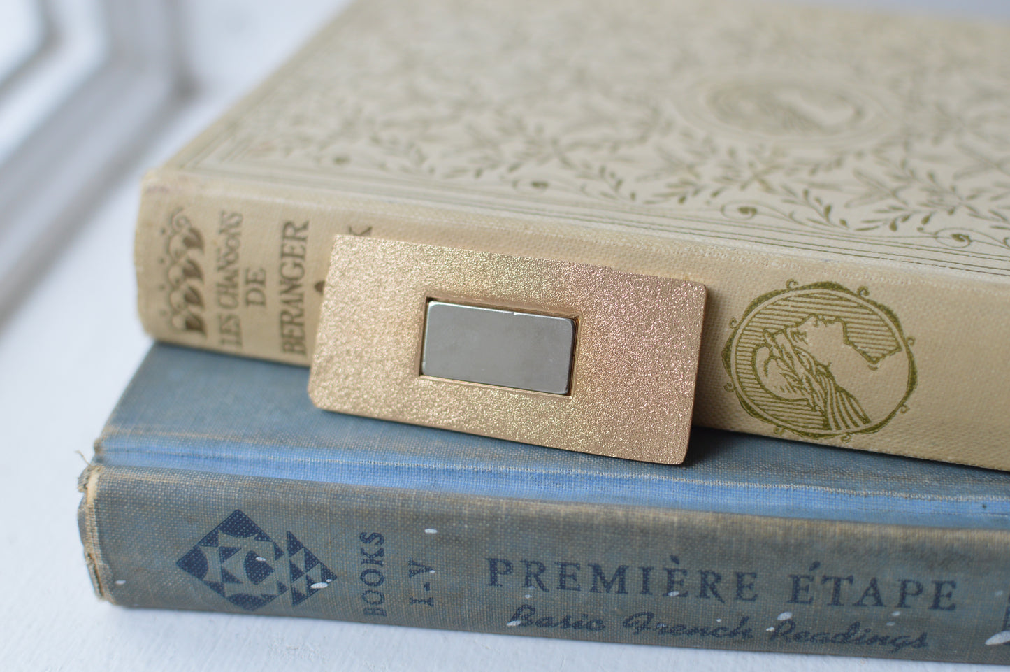 Vive La France Matchbox Needle Minder
