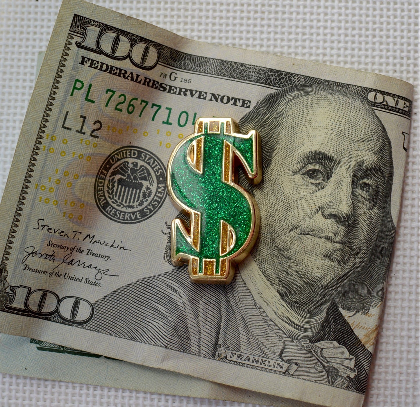 Wholesale Green & Gold Glitter Dollar Sign Needle Minder (mini magnet)