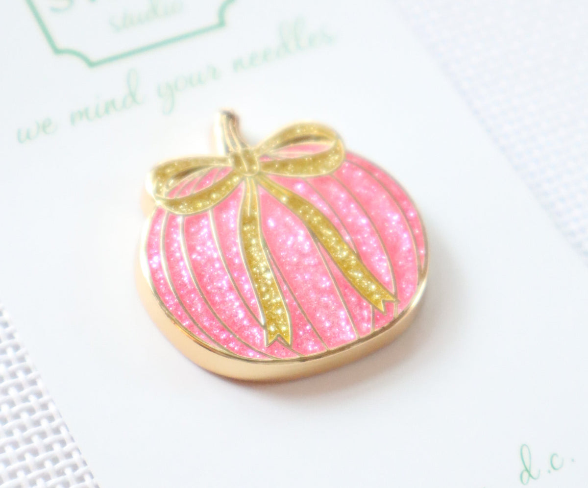 Pink Glitter Pumpkin Needle Minder - Large Magnet