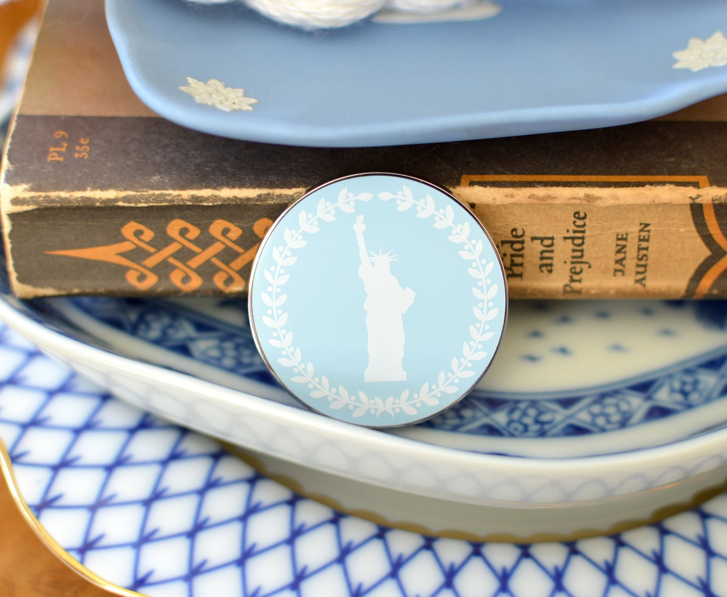 Lady Liberty Wedgewood Style Plate Needle Minder
