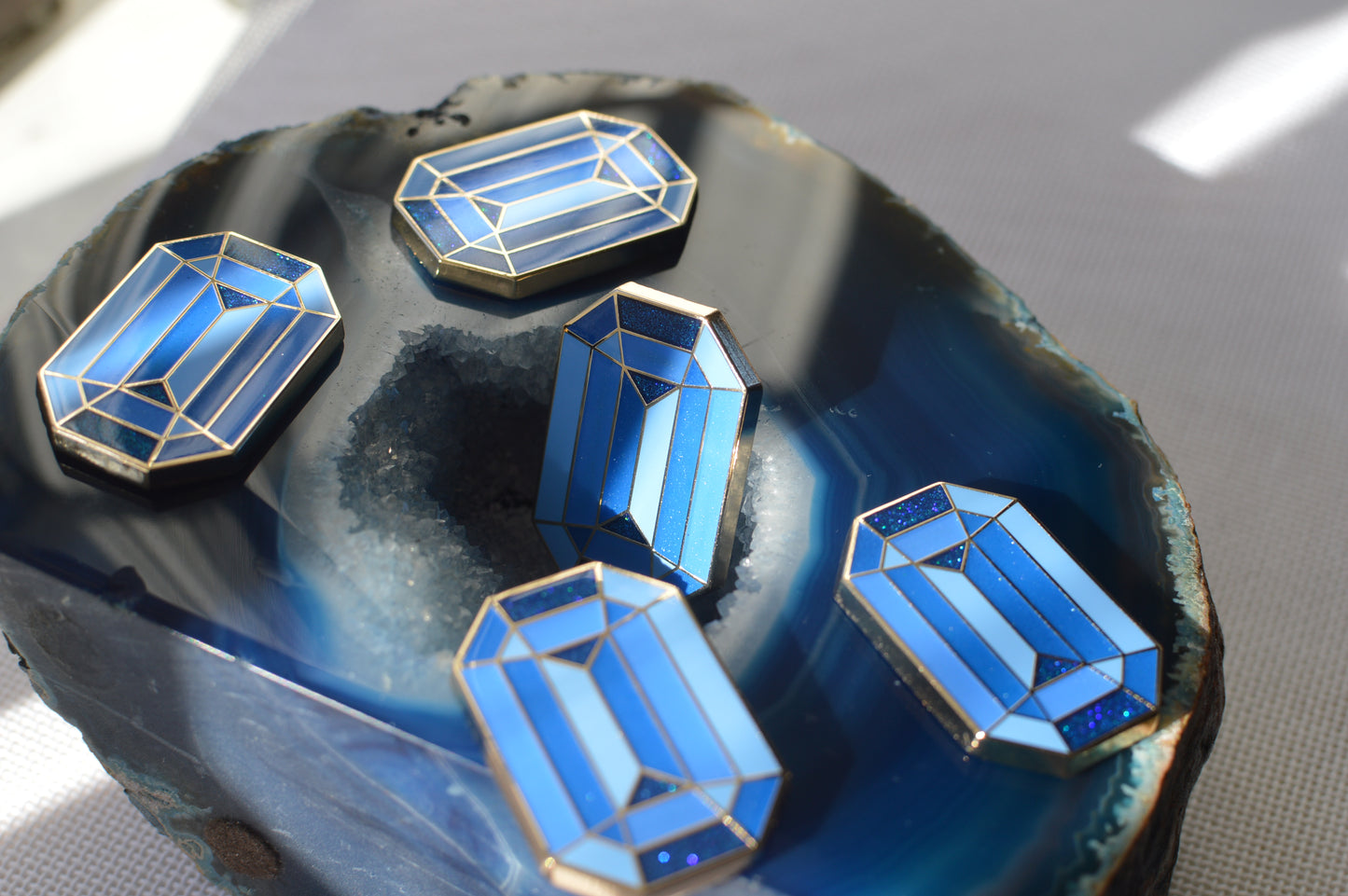 Sapphire Needle Minder