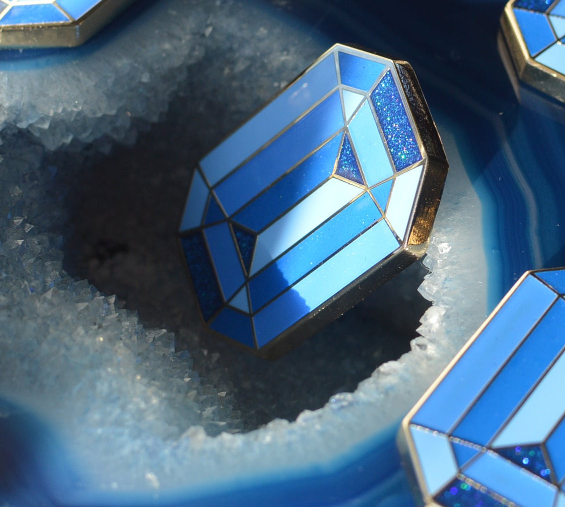 Sapphire Needle Minder